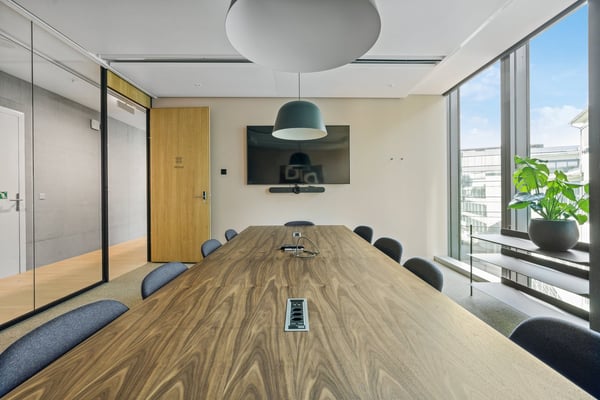 FlexOffice im Prime Tower Zürich – Teambüros für 2–30 Personen 8