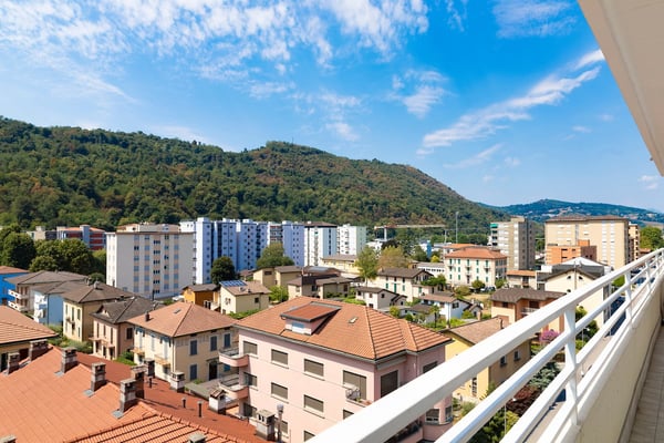 Affittasi appartamenti ristrutturati in centro Chiasso 14