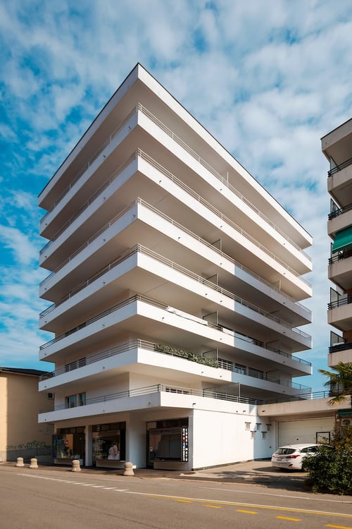 Affittasi appartamenti ristrutturati in centro Chiasso 15