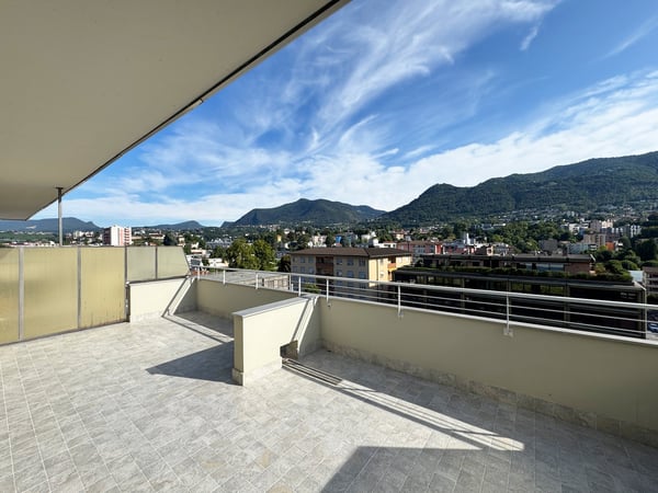 Piano attico - affittasi appartamenti ristrutturati in centro Chiasso 6