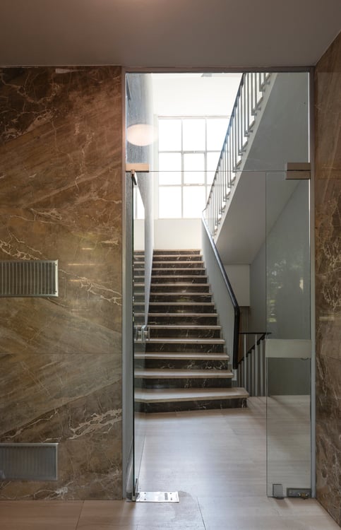 Piano attico - affittasi appartamenti ristrutturati in centro Chiasso 8