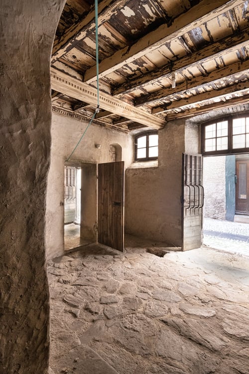 Vendesi proprietà storica con licenza edilizia nel cuore di Bissone 6