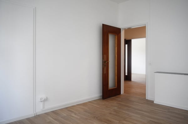 Affittasi uffici con posti auto nel cuore di Chiasso 5