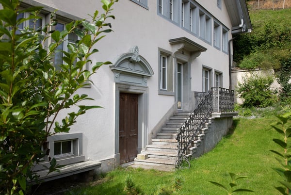 4.4 % Rendite - Stilvolles Jugendstil-Mehrfamilienhaus mit 7 Wohnungen und Garten 6