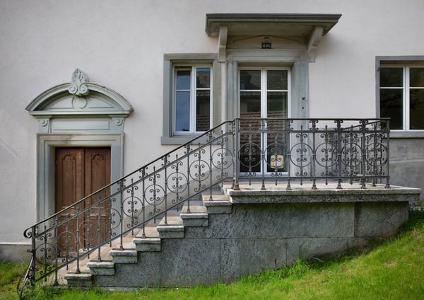 4.4 % Rendite - Stilvolles Jugendstil-Mehrfamilienhaus mit 7 Wohnungen und Garten 7