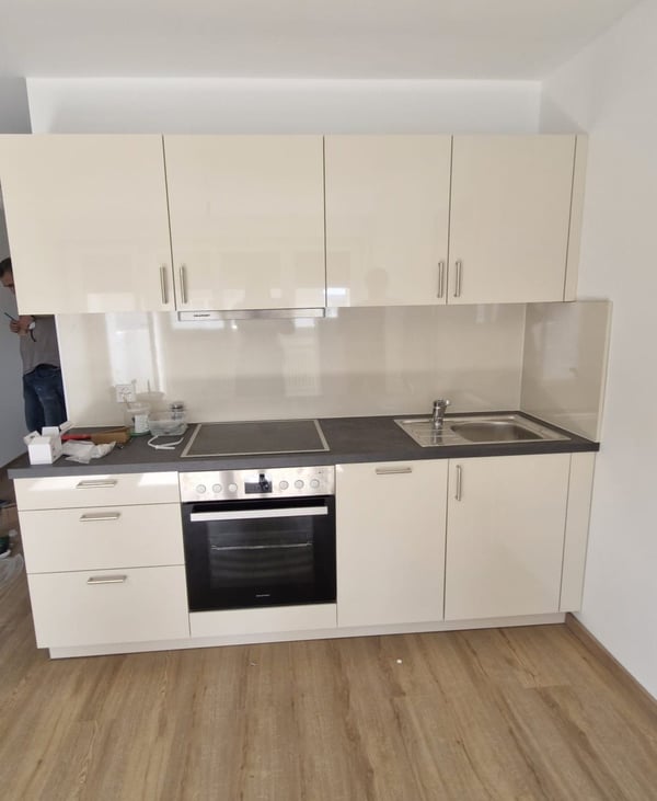 TOP grande 3.5-pièce appartement rénové avec balcon 1