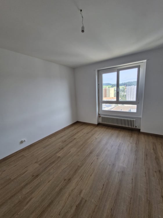 TOP grande 3.5-pièce appartement rénové avec balcon 2