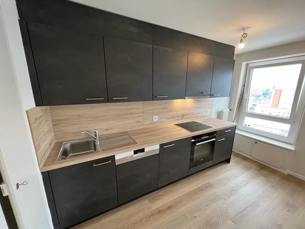 Modèrene Appartement lumineux et bon marché à La Chaux-de-Fonds 1