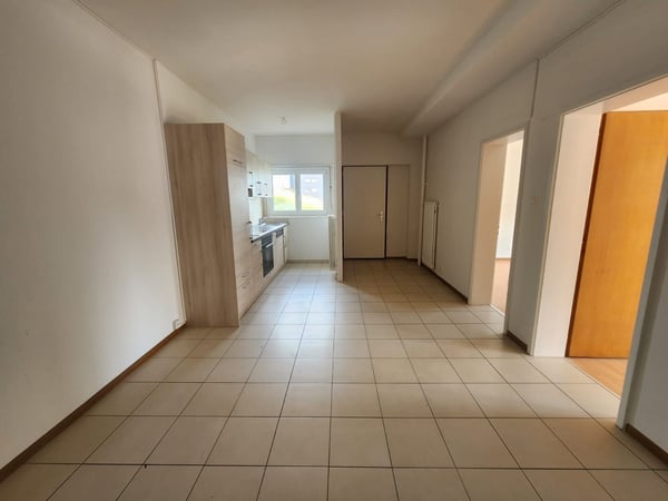 Jolie 3-pièce Apartement moderne avec balcon + entrée séparée 4