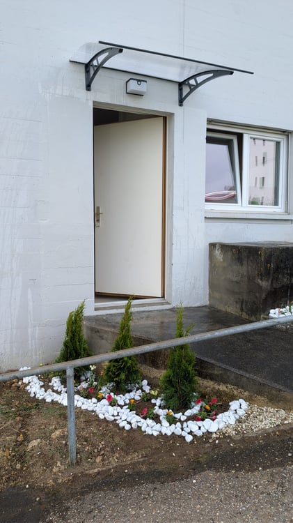 Jolie 3-pièce Apartement moderne avec balcon + entrée séparée 13