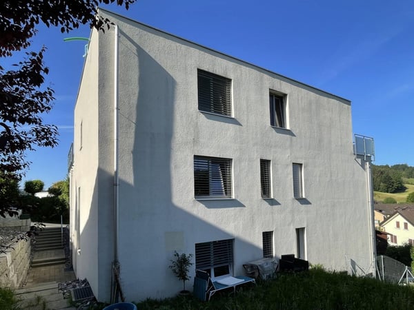 Gepflegtes, vollvermietetes Dreifamilienhaus in Laupen 2