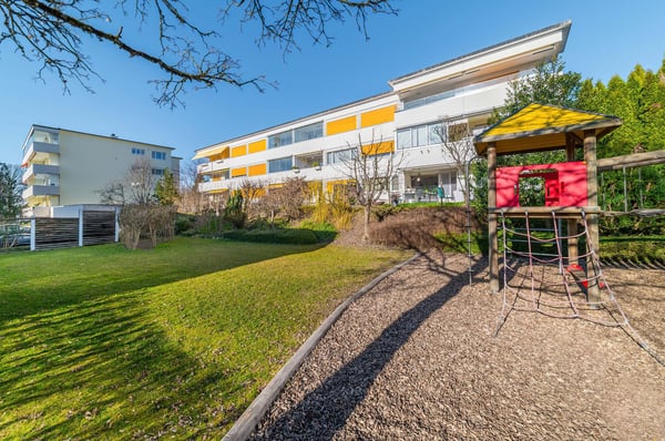 Ruhig und zentral – 5-Zimmer-Attikawohnung in Hinwil ZH 16