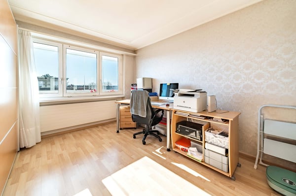 Ruhig und zentral – 5-Zimmer-Attikawohnung in Hinwil ZH 12