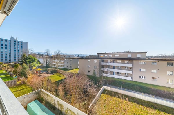 Ruhig und zentral – 5-Zimmer-Attikawohnung in Hinwil ZH 10