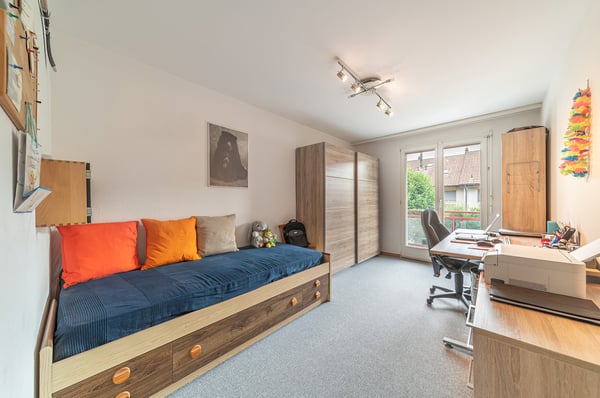 Charmantes 4.5-Zimmer-Reihenmittelhaus in ruhigem Wohnquartier in Bassersdorf 11