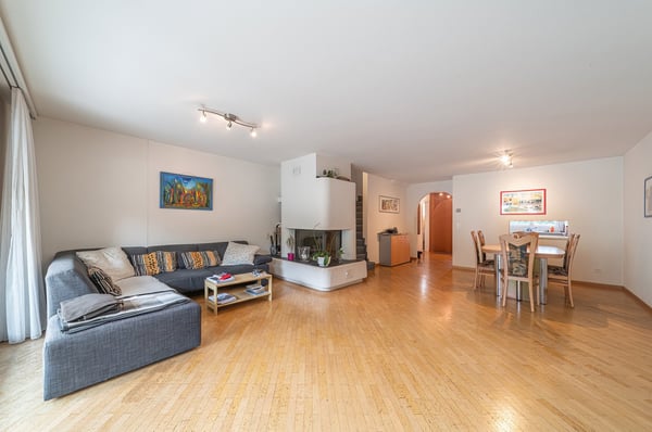 Charmantes 4.5-Zimmer-Reihenmittelhaus in ruhigem Wohnquartier in Bassersdorf 3