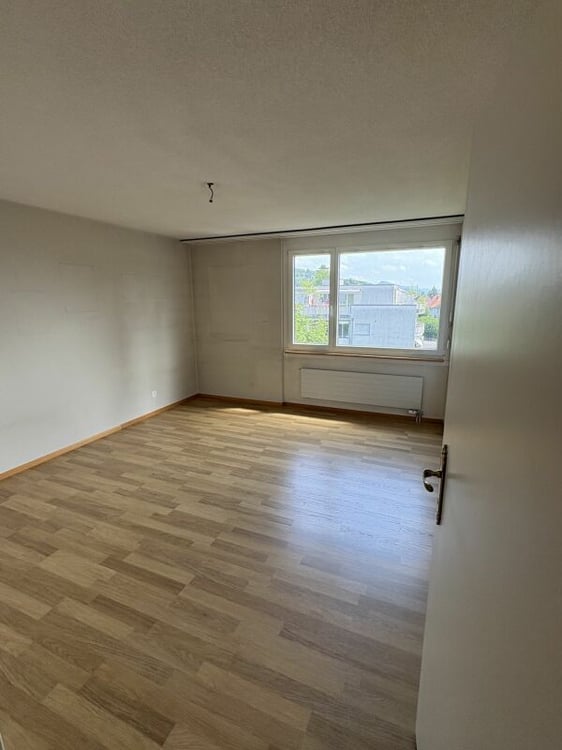 Grosszügige 3 1/2-Zimmerwohnung zu verkaufen! 8