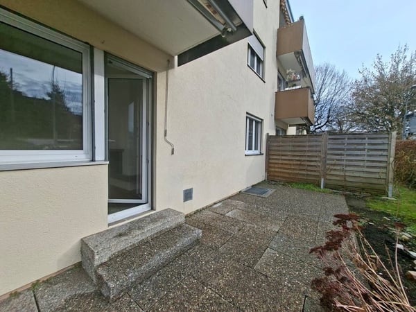 Frisch Sanierte Wohnung in Zürich 12