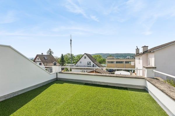 Ihr neues Zuhause mit Gartenparadies - 8.5-Zimmer-Doppeleinfamilienhaus in Unterengstringen 12