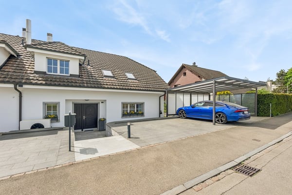 Ihr neues Zuhause mit Gartenparadies - 8.5-Zimmer-Doppeleinfamilienhaus in Unterengstringen 4
