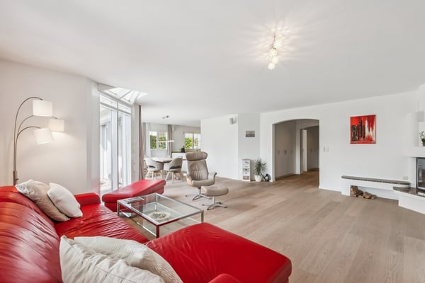 Ihr neues Zuhause mit Gartenparadies - 8.5-Zimmer-Doppeleinfamilienhaus in Unterengstringen 7