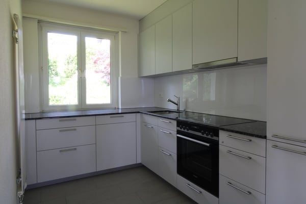 Charmante 4.5 Zimmer Wohnung mit Balkon und Cheminée 3