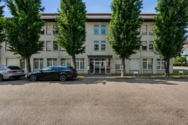 Lichtdurchflutete Büros mit hochwertigem Ausbau 3