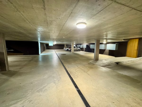 Einstellhallenparkplätze ab sofort verfügbar 15