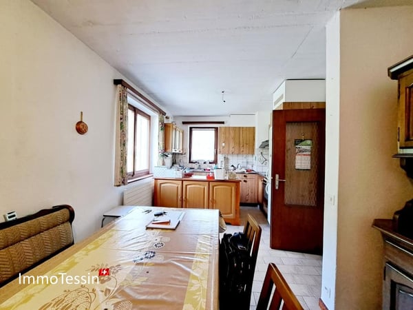 Charmantes Mehrfamilienhaus mit 2 Wohnungen in Malvaglia nahe Biasca und Lukmanierpass zu verkaufen 10