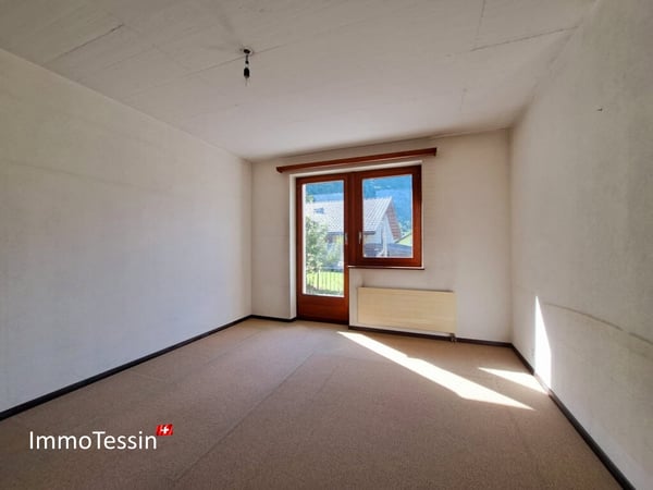 Charmantes Mehrfamilienhaus mit 2 Wohnungen in Malvaglia nahe Biasca und Lukmanierpass zu verkaufen 11