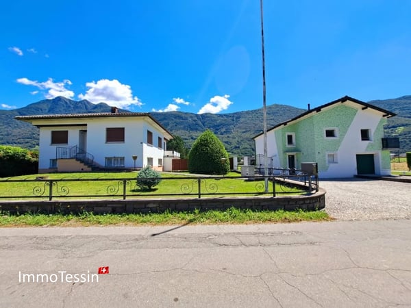 Einzigartiges Anwesen mit 2 Villen & Reitstall perfekt für Pferdehaltung, mit 4400 m2 Grundstück in Giubiasco 5