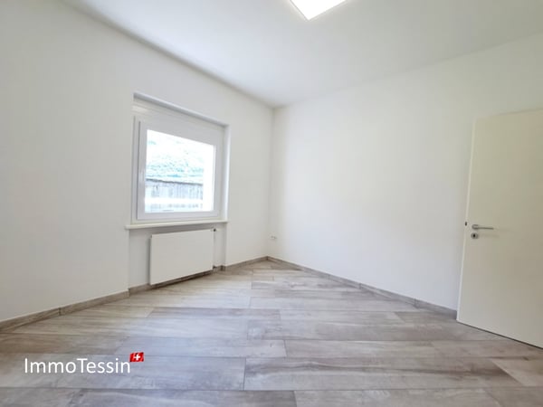 Komplett sanierte Villa & Reitstall perfekt für Pferdehaltung, mit 2200 m2 Grundstück in Giubiasco 9