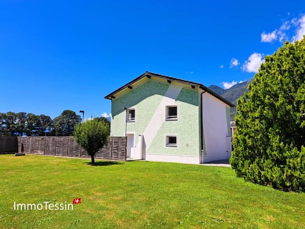 Komplett sanierte Villa & Reitstall perfekt für Pferdehaltung, mit 2200 m2 Grundstück in Giubiasco 5