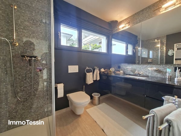 HIGHLIGHT: Ein Juwel in Locarno-Monti, Luxus pur, Entspannung und atemberaubender Blick auf den Lago Maggiore 12