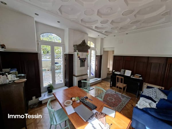 RENDITEOBJEKT: Elegante & sanierte Jugendstilvilla mit 6 Wohnungen und Garten an zentraler top Lage in Muralto 9