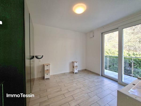 TOP PREIS: Schöne & helle Wohnung in einer kleinen Wohnanlage mit nur 4 Einheiten an ruhiger Lage im Mendrisiotto 11