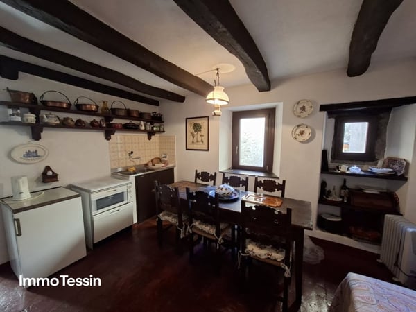 Authentisches Tessinerhaus mit viel Charme an ruhiger Lage im Herzen von Odogno 8