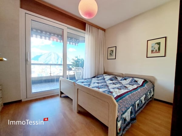 GELEGENHEIT: Luxuswohnung an top Lage mit Pool & Seesicht über Lugano auf den Lago Lugano 10