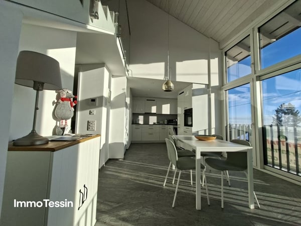 RENDITE: Elegantes, luxuriös saniertes Mehrfamilienhaus mit 3 Wohnungen an sonniger und ruhiger Panoramalage 6