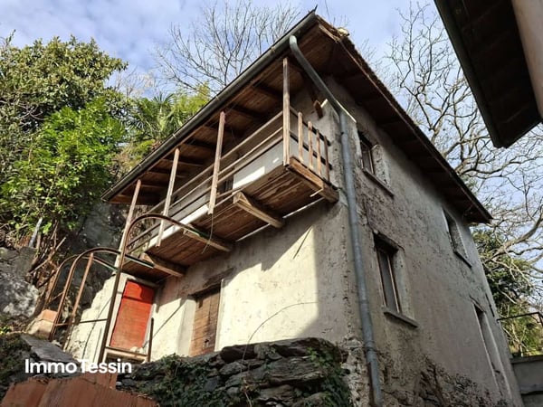 GELEGENHEIT: Original Tessinerhaus mit Anbau und Aussenbereich an ruhiger, gut angebundener Lage 4