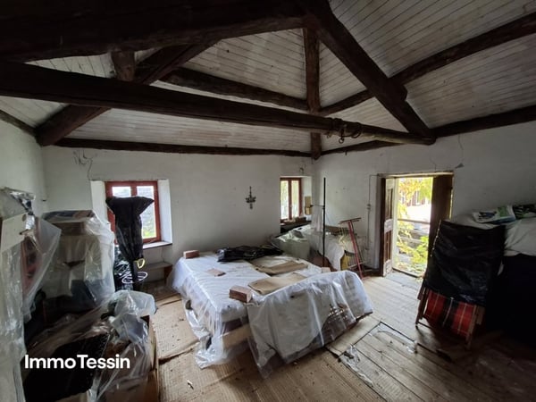 GELEGENHEIT: Original Tessinerhaus mit Anbau und Aussenbereich an ruhiger, gut angebundener Lage 6