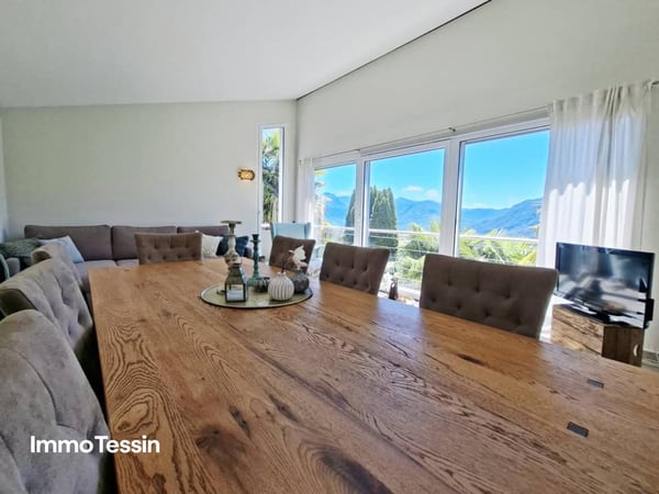 Eine Oase der Ruhe über dem Lago Maggiore, exklusive Villa mit Pool und spektakulärer Seesicht 8