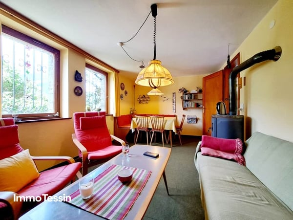 Charmantes Haus an ruhiger Lage mit Garten & Terrasse mit fantastischem Blick in die Tessiner Bergwelt 7