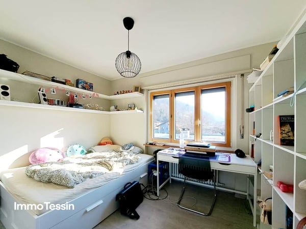 Exklusive Villa mit grossem Garten an top Lage zwischen dem Lago Maggiore und dem Lago di Lugano 11