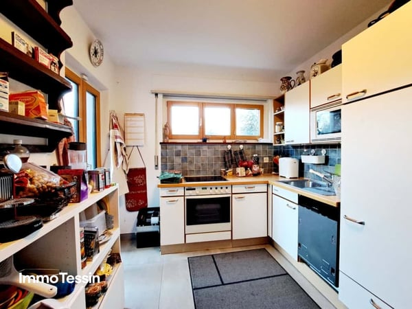 Exklusive Villa mit grossem Garten an top Lage zwischen dem Lago Maggiore und dem Lago di Lugano 10