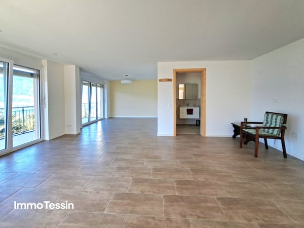 SELTENHEIT: Moderne 5 1/2 Zimmer Villa & Bauland mit einmaliger Seesicht auf den Lago Maggiore so weit das Auge reicht 13