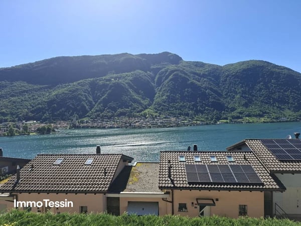 Elegantes Haus mit traumhafter 180 Seesicht auf den Lago di Lugano an wunderschöner Lage mit Garten und mehreren Parkmöglichkeiten 2
