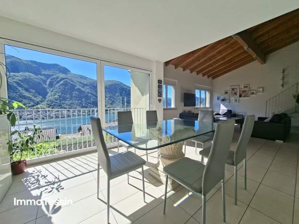 Elegantes Haus mit traumhafter 180 Seesicht auf den Lago di Lugano an wunderschöner Lage mit Garten und mehreren Parkmöglichkeiten 7
