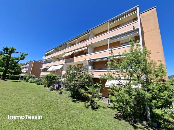 Sympathische 2.5 Zimmerwohnung an sonniger und ruhiger Lage: ideal als Ferienwohnung oder Festwohnsitz 2