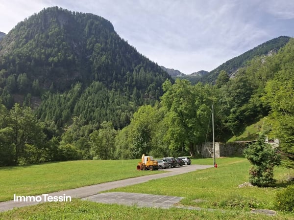 Rückzugsort im Maggiatal, Rustico mit 3000 m² Land an ruhiger Lage umgeben von einer atemberaubenden Naturkulisse 10